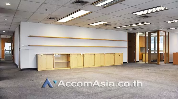  1  Office Space For Rent in Ploenchit ,Bangkok MRT Lumphini at Kian Gwan 3 AA15851